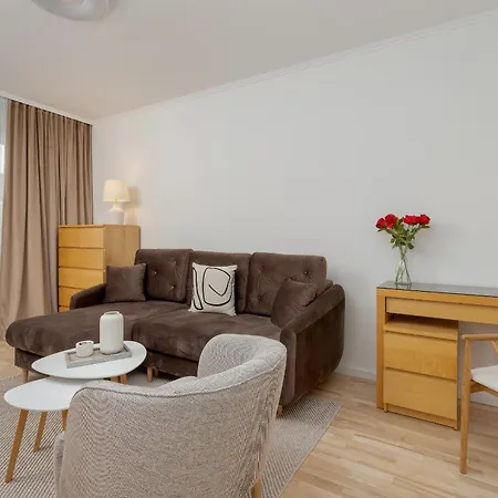 Two Bedroom Apartment In Gdansk With Desk For Remote Work And Bathtub By Noclegi Renters Exterior foto
