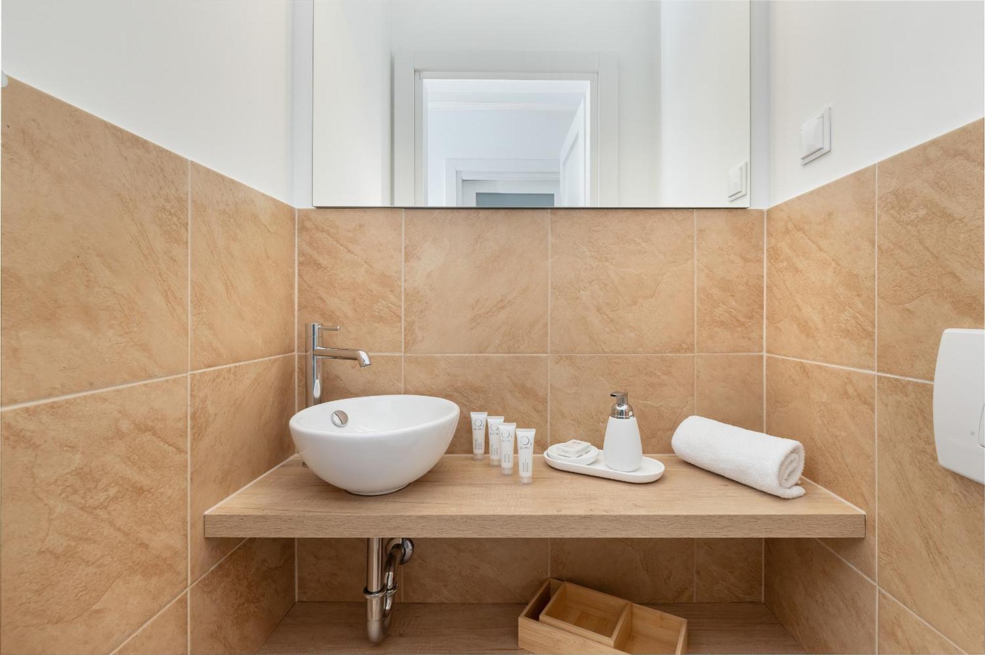 Two Bedroom In With Desk For Remote Work And Bathtub By Renters Apartment